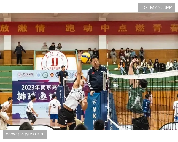 南京排球队的速度之美与技艺探讨:全面解析排球竞技的魅力与挑战 南京排球队的速度之美与技艺探讨:全面解析排球竞技的魅力与挑战