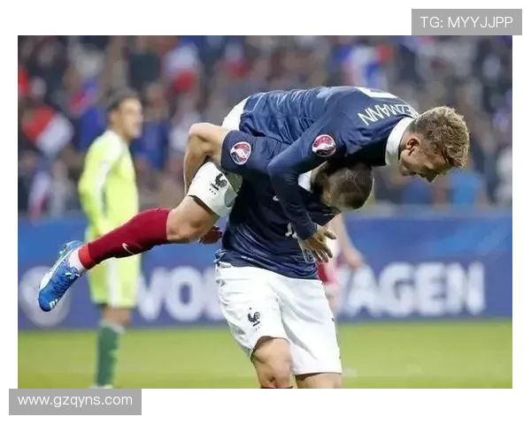 足球明星们那些令人哭笑不得的奇葩事件与搞笑瞬间大盘点 足球明星们那些令人哭笑不得的奇葩事件与搞笑瞬间大盘点