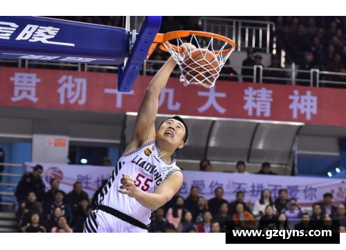 广东宏远队再获胜利，继续领跑CBA积分榜，球队士气高涨势不可挡